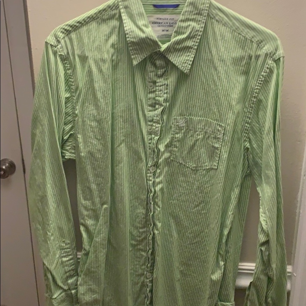 American Eagle Button down
